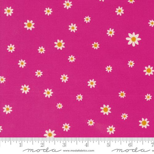 Moda - Maeve 11938 20 Daisy Dot Poppy By The Yard