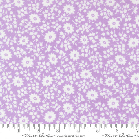 Moda 30's Playtime 2025 23372 12 Lilac Perky Posies By The Yard