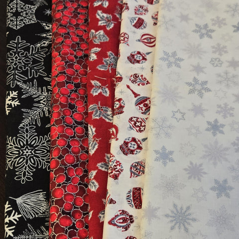 Matt's Mystery Bundles - 2.958 yards - Christmas Blossom Silver #2- Assorted Remnants