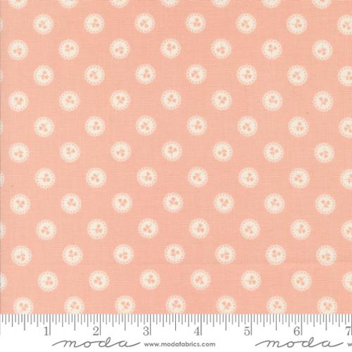 Moda - Dainty Meadow 31746 18 Rose By The Yard