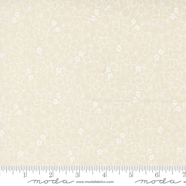 Moda Arabesque 33835 21 Angel White Wonder By The Yard