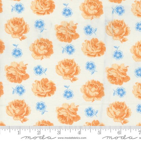 Moda - Denim Daisies 35382 11 Daisy Flowers By The Yard