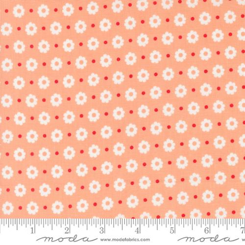 Moda - Laguna Sunrise 37683 13 Cantaloupe By The Yard