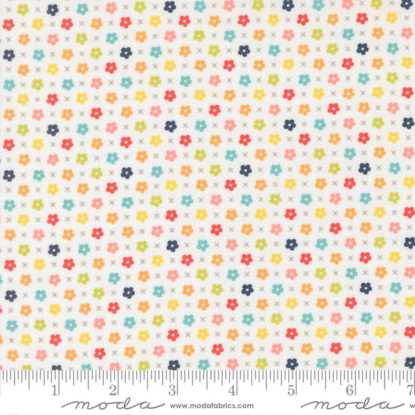 Moda Delightfully Yours 37703 11 Cloud Small Blooms By The Yard