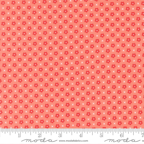 Moda Delightfully Yours 37703 15 Carnation Small Blooms By The Yard