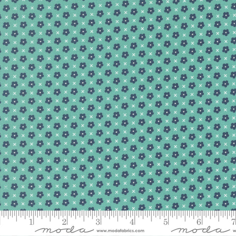 Moda Delightfully Yours 37703 18 Poolside Small Blooms By The Yard
