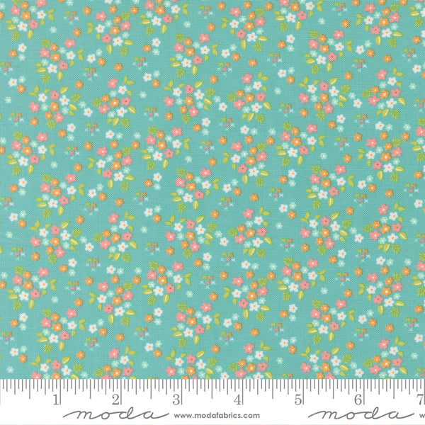 Moda Delightfully Yours 37705 18 Poolside Small Posie By The Yard