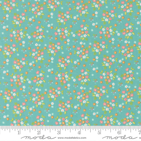 Moda Delightfully Yours 37705 18 Poolside Small Posie By The Yard
