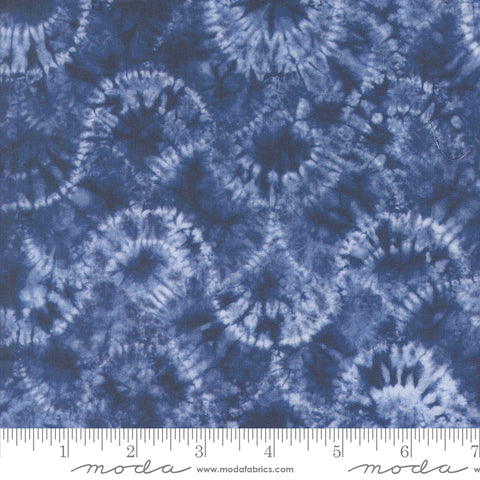 Moda Winter Chill 48104 13 Dusk Snowdrift Blender 2.75 YARDS