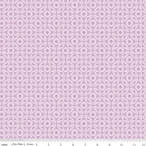 Riley Blake Celtic Cats CD16585 Lilac Circle Paws By The Yard