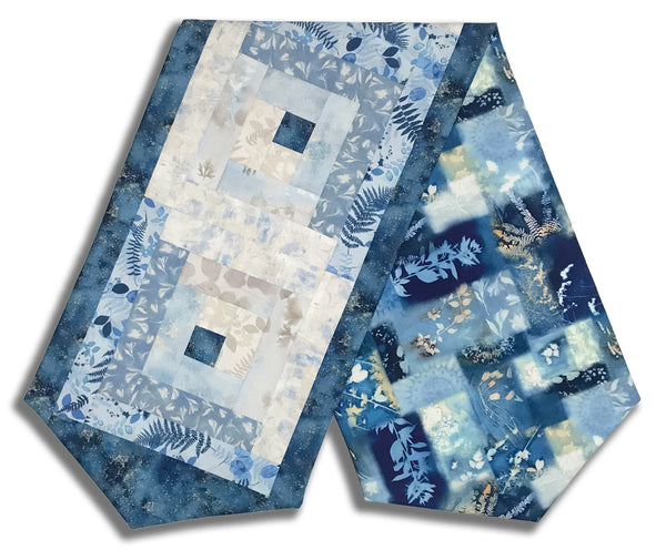 Clothworks Pre-Cut Log Cabin Table Runner Kit - Naturescape - Sky