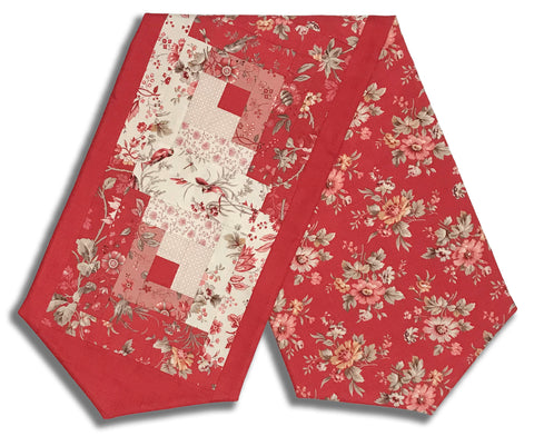 Moda French General Pre-Cut Log Cabin Table Runner Kit - Joie De Vivre - Rouge