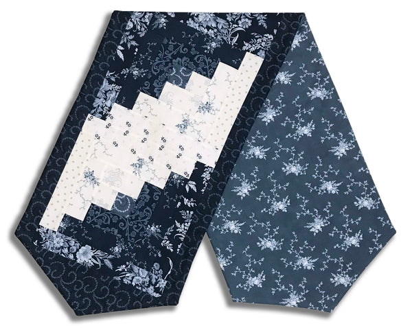 Matt's Moda Pre-cut Log Cabin Table Runner Kit - Breathtaking Blues