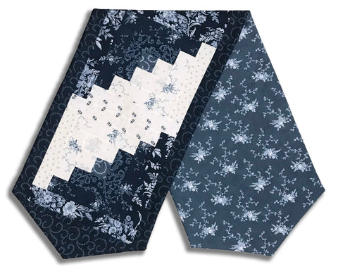Matt's Moda Pre-cut Log Cabin Table Runner Kit - Breathtaking Blues