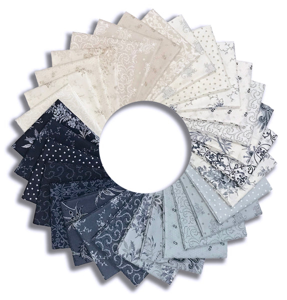 Moda Pre-Cut 30 Piece Fat Quarter Bundle - Breathtaking Blues