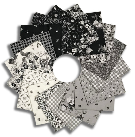 Riley Blake Pre-Cut 18 Piece Fat Quarters FQ 16910 18 - Ink & Ivory