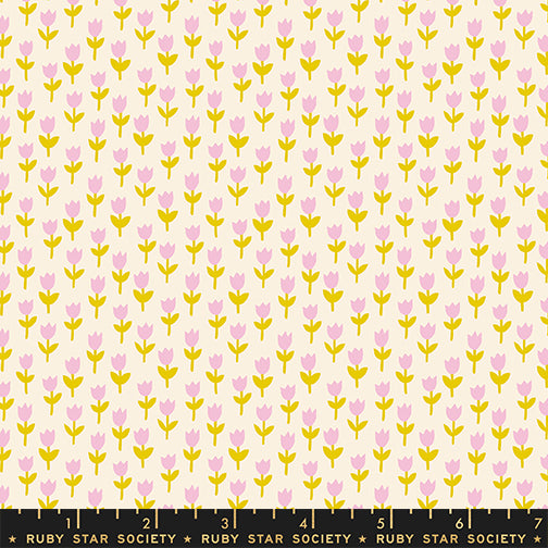 Moda 1 800 Calico RS4169 11 Natural Tulips By The Yard