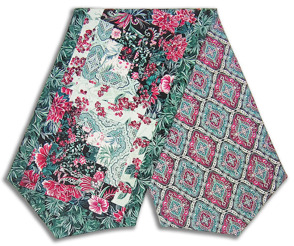 Fully FINISHED Log Cabin Table Runner - Winterberry Floral