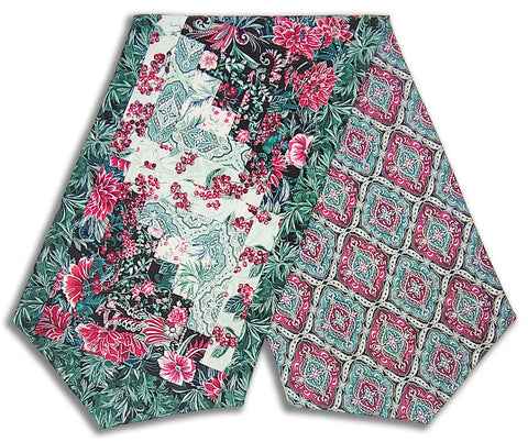 Fully FINISHED Log Cabin Table Runner - Winterberry Floral