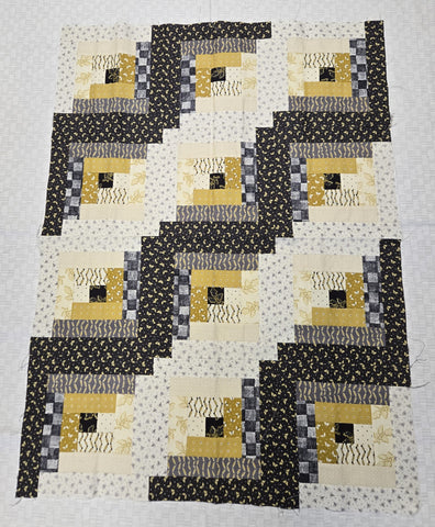 Matt's Patchwork Quilt Topper - Gray & Gold 12-Block Log Cabin
