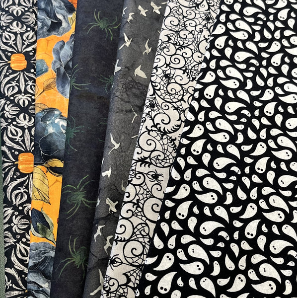Matt's Mystery Bundles - 4.698 yards - Assorted Halloween #4 - Assorted Remnants