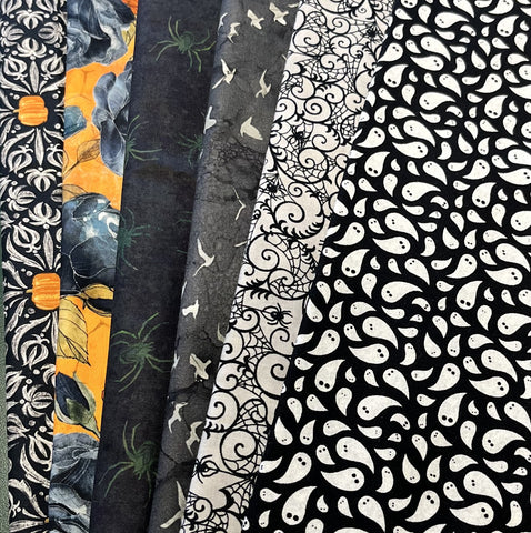 Matt's Mystery Bundles - 4.698 yards - Assorted Halloween #4 - Assorted Remnants