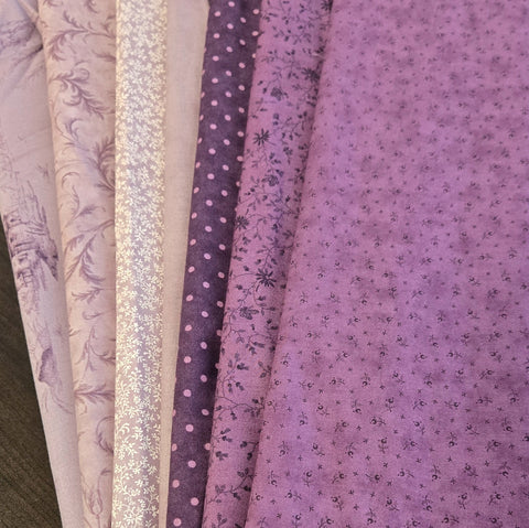 Matt's Mystery Bundles -  4.872 yards -Vintage Linens #3- Assorted Remnants