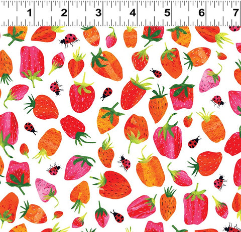 Clothworks Summer Splash - Digital Y4104 1 Strawberries White By The Yard