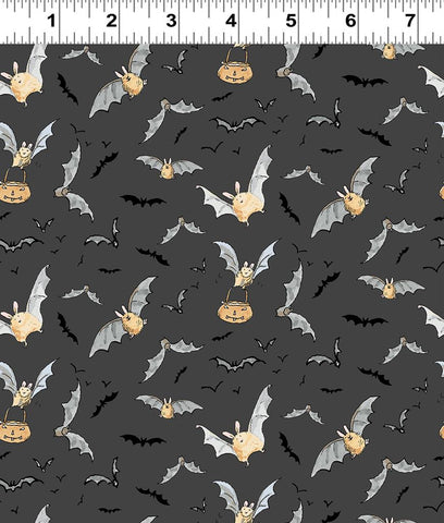 Desfile De Halloween Clothworks Y4114 7 Morcegos Cinza Escuro No Quintal