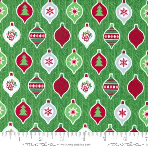 Moda Candy Cane Lane 24127 14 Evergreen Ornaments By The Yard